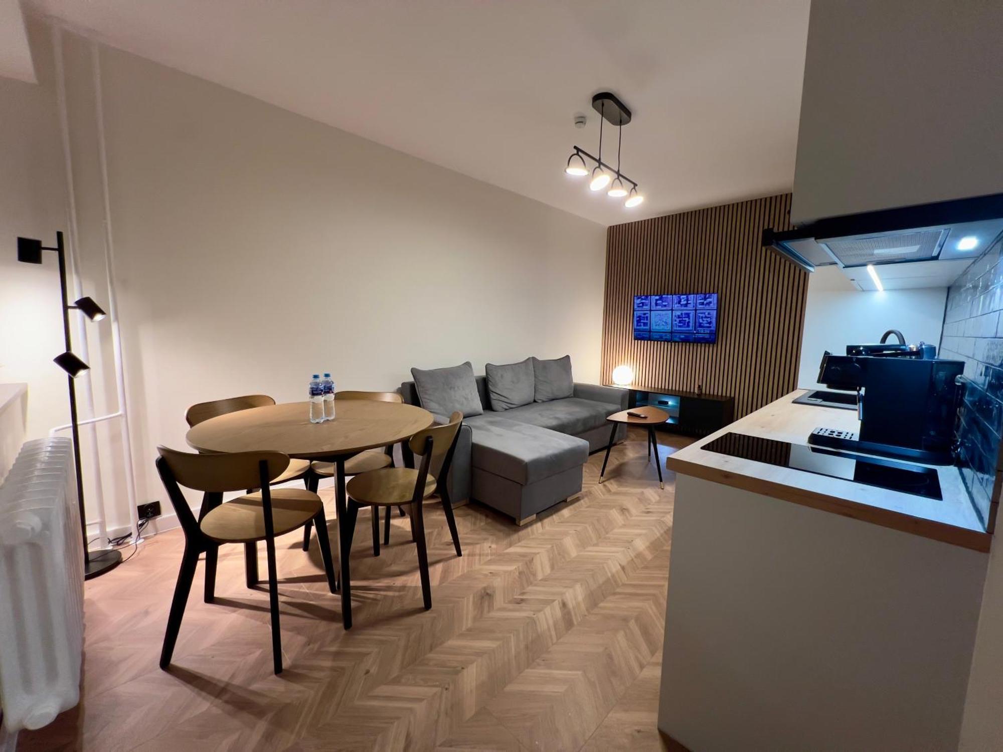 Apartament Dworcowa كونين المظهر الخارجي الصورة